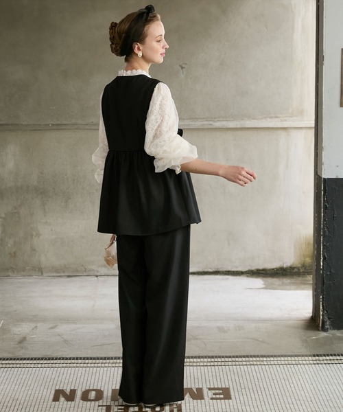 BONLECILL noir（ボンルシールノワール）の「【BONLECILL noir】ペプラムフリルジレ＆アシメスリットスラックス（パンツドレス・レディース・ネイビー/チャコールグレー/ブラック・L/M）」の9枚目の写真