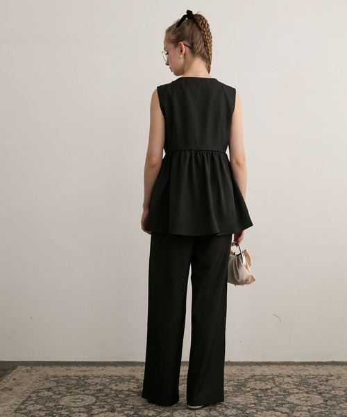 BONLECILL noir（ボンルシールノワール）の「【BONLECILL noir】ペプラムフリルジレ＆アシメスリットスラックス（パンツドレス・レディース・ネイビー/チャコールグレー/ブラック・L/M）」の17枚目の写真