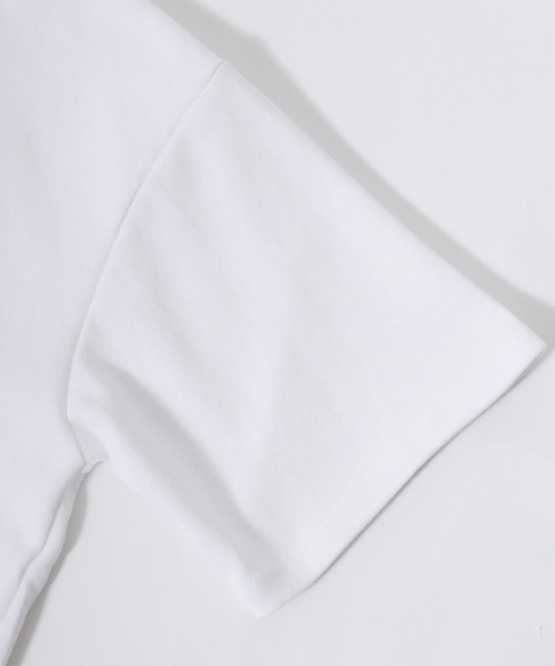 CONVERSE(コンバース)の「CONVERSE(コンバース)ドライ素材 シューズグラフィックバックプリントTシャツ レディース(Tシャツ/カットソー・レディース・グリーン/オフホワイト/ネイビー/スミクロ・M/L)」の11枚目の写真