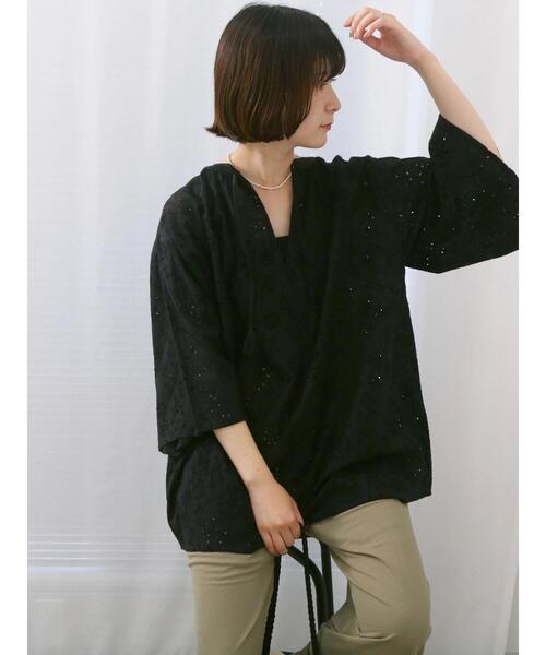 Samansa Mos2 blue（サマンサモスモスブルー）の「【Made in India】タッセル付ギャザーレースブラウス（シャツ/ブラウス・レディース・オフホワイト/パープル/ブラック・F）」の14枚目の写真