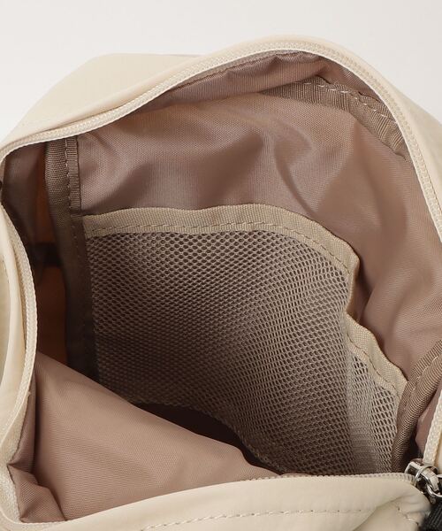 Legato Largo(レガートラルゴ)の「Legato Largo マニッシュウォッシュショルダーバッグ(ショルダーバッグ・メンズ・ブラック/アイボリー/グレイッシュベージュ/グレイッシュブルー・FREE)」の17枚目の写真