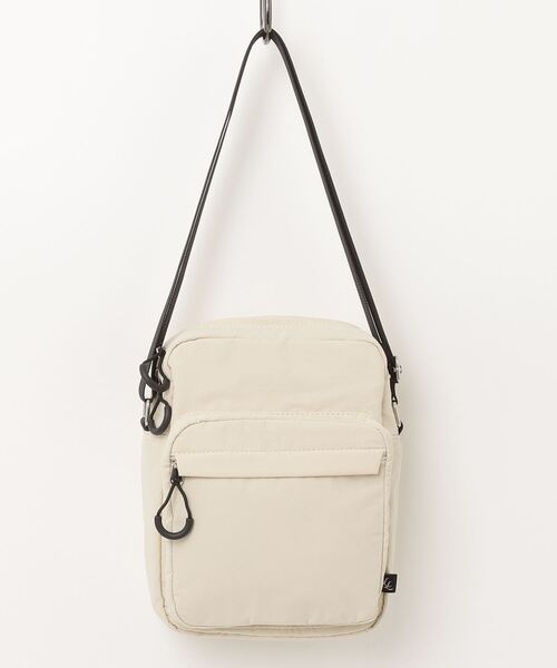 Legato Largo(レガートラルゴ)の「Legato Largo マニッシュウォッシュショルダーバッグ(ショルダーバッグ・メンズ・ブラック/アイボリー/グレイッシュベージュ/グレイッシュブルー・FREE)」の9枚目の写真