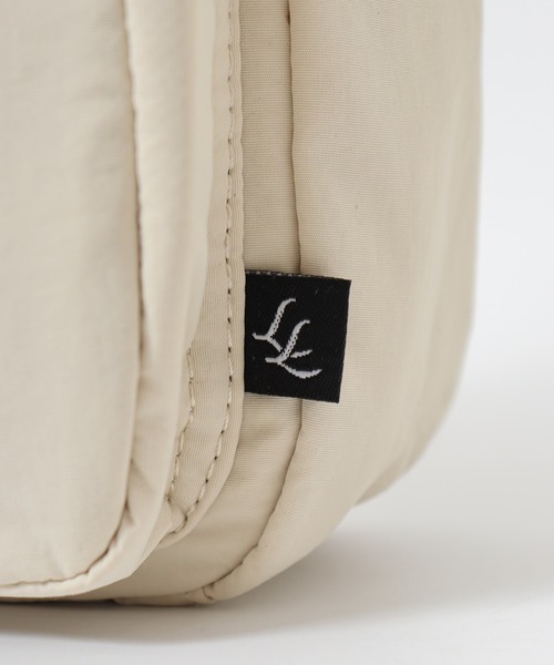 Legato Largo(レガートラルゴ)の「Legato Largo マニッシュウォッシュショルダーバッグ(ショルダーバッグ・メンズ・ブラック/アイボリー/グレイッシュベージュ/グレイッシュブルー・FREE)」の11枚目の写真