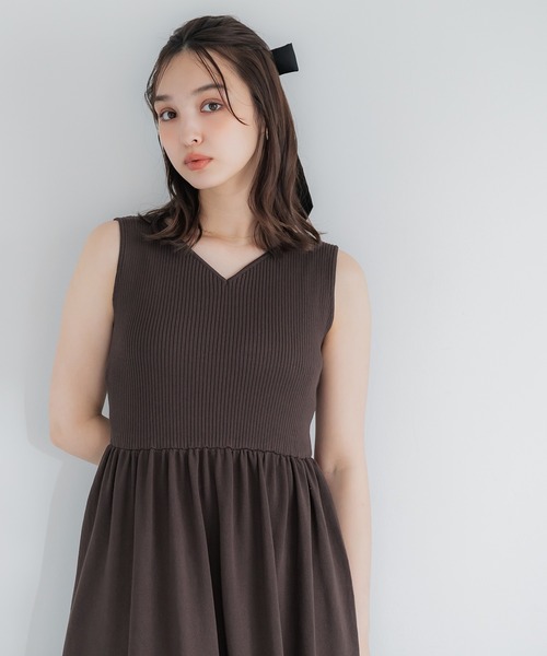 coca（coca）（コカ）の「Vネックニットドレス（ワンピース・レディース・ブラック/ブラウン・L/S/M）」の10枚目の写真