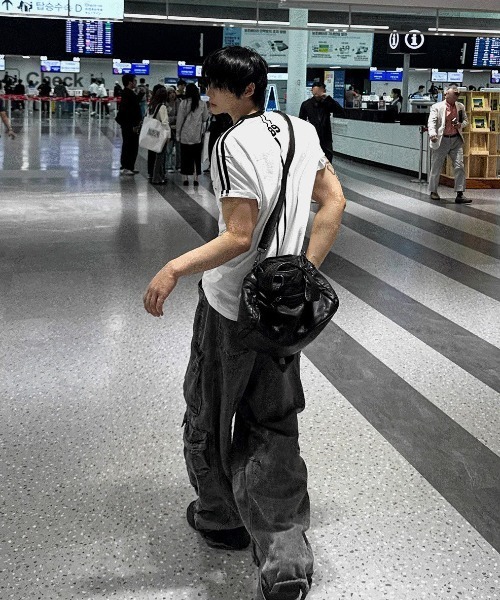 COSYHARU（コシハル）の「89ライン半袖Tシャツ（Tシャツ/カットソー・メンズ・ホワイト/ブラック/ネイビー・FREE）」の10枚目の写真