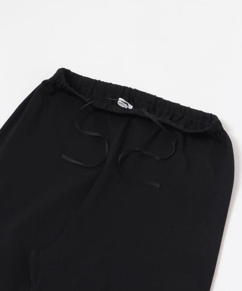 URBAN RESEARCH（アーバンリサーチ）の「ドライタッチハイゲージニットパンツ（その他パンツ・レディース・ブラック・36/38）」の13枚目の写真