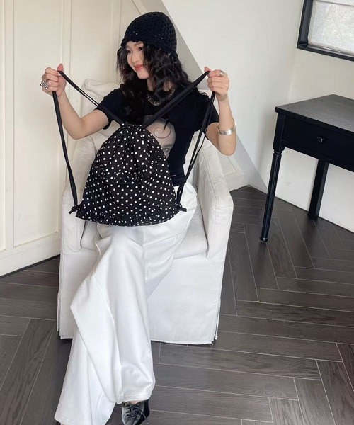 Ressaca(レサーカ)の「ドット柄フリルナップサック(バックパック/リュック・レディース・ブルー/ホワイト/ブラック・FREE)」の9枚目の写真