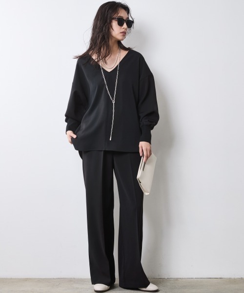 CHIC STYLE(シックスタイル)の「Vネック袖リブブラウス<大きいサイズ有>シックスタイル(シャツ/ブラウス・レディース・ブラック/ブラウン・5L/4L/3L/LL/L/M)」の4枚目の写真