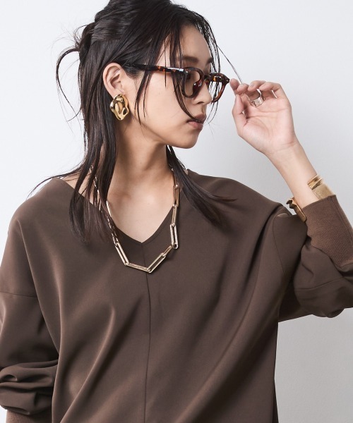 CHIC STYLE(シックスタイル)の「Vネック袖リブブラウス<大きいサイズ有>シックスタイル(シャツ/ブラウス・レディース・ブラック/ブラウン・5L/4L/3L/LL/L/M)」の19枚目の写真