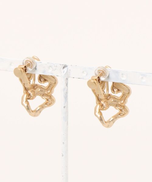 Scrap Book（スクラップブック）の「【Sea’ds mara】Nature motif small earring（イヤリング・レディース・シルバー/ゴールド・FREE）」の3枚目の写真