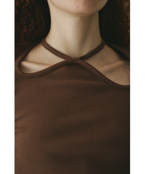 HeRIN.CYE(ヘリンドットサイ)の「Wave neck tops ウェーブネックトップス(Tシャツ/カットソー・レディース・ブラウン/ブラック/ホワイト・FREE)」の5枚目の写真