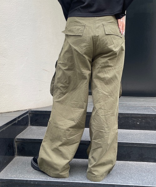 meJane（ミージェーン）の「ポケットカーゴパンツ（カーゴパンツ・レディース・ブラック/カーキ・FREE）」の4枚目の写真