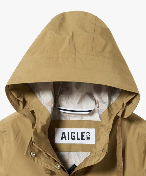 AIGLE（エーグル）の「GORE-TEX ゴアテックス 防水 防風性 透湿性 2レイヤーフーデッドジャケット RP（マウンテンパーカー・レディース・ダークネイビー/ベージュ/イエロー/ナチュラル・36/38/40）」の6枚目の写真