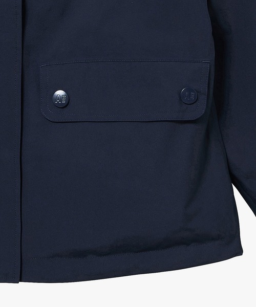 AIGLE（エーグル）の「GORE-TEX ゴアテックス 防水 防風性 透湿性 2レイヤーフーデッドジャケット RP（マウンテンパーカー・レディース・ダークネイビー/ベージュ/イエロー/ナチュラル・36/38/40）」の22枚目の写真