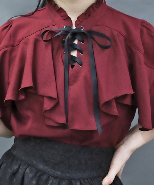 axes femme POETIQUE（アクシーズファムポエティック）の「レースアップラッフルブラウス（シャツ/ブラウス・レディース・ブラック/ワイン/ホワイト・MEDIUM）」の17枚目の写真