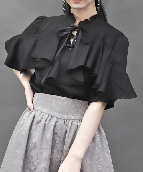 axes femme POETIQUE（アクシーズファムポエティック）の「レースアップラッフルブラウス（シャツ/ブラウス・レディース・ブラック/ワイン/ホワイト・MEDIUM）」の13枚目の写真