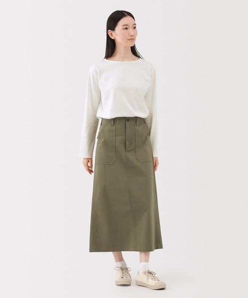 無印良品（ムジルシリョウヒン）の「婦人　太番手ボートネック長袖Ｔシャツ（Tシャツ/カットソー・レディース・カーキ系/グレー系1/ピンク系/オフホワイト/グレー系/ネイビー系・S/M/L/XL）」の7枚目の写真