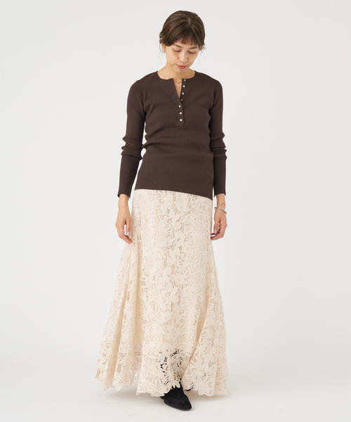 IENA LA BOUCLE モチーフレースフレアスカートベージュ イエナ IENA フラワーレース フレアスカート （ナチュラル