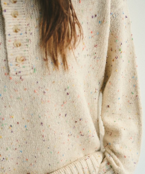 INTER FACTORY(インターファクトリー)の「emuniem by.ゆいか - ネップニットポロシャツ(ポロシャツ・レディース・ブラウン/ベージュ・MEDIUM/LARGE)」の8枚目の写真