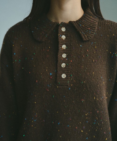 INTER FACTORY(インターファクトリー)の「emuniem by.ゆいか - ネップニットポロシャツ(ポロシャツ・レディース・ブラウン/ベージュ・MEDIUM/LARGE)」の14枚目の写真