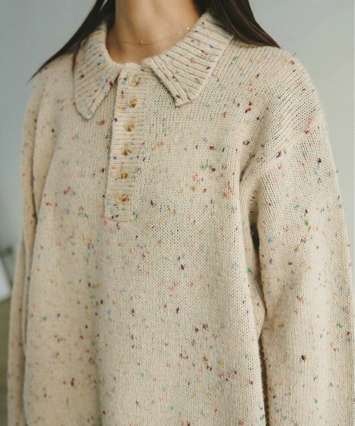 INTER FACTORY(インターファクトリー)の「emuniem by.ゆいか - ネップニットポロシャツ(ポロシャツ・レディース・ブラウン/ベージュ・MEDIUM/LARGE)」の7枚目の写真