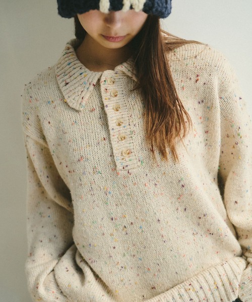 INTER FACTORY(インターファクトリー)の「emuniem by.ゆいか - ネップニットポロシャツ(ポロシャツ・レディース・ブラウン/ベージュ・MEDIUM/LARGE)」の4枚目の写真