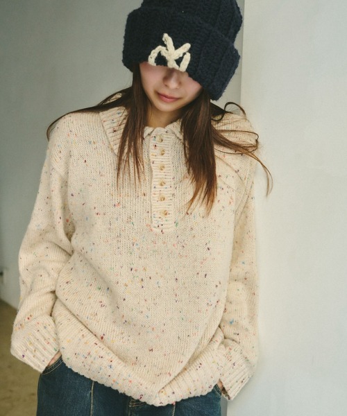 INTER FACTORY(インターファクトリー)の「emuniem by.ゆいか - ネップニットポロシャツ(ポロシャツ・レディース・ブラウン/ベージュ・MEDIUM/LARGE)」の6枚目の写真