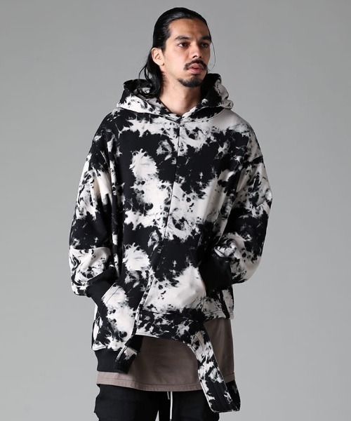 ROYAL FLASH(ロイヤルフラッシュ)の「A.F ARTEFACT/エーエフ・アーティファクト/Asymmetry Hooded Top/ag-12082(パーカー・メンズ・ブラック・2/3)」の1枚目の写真