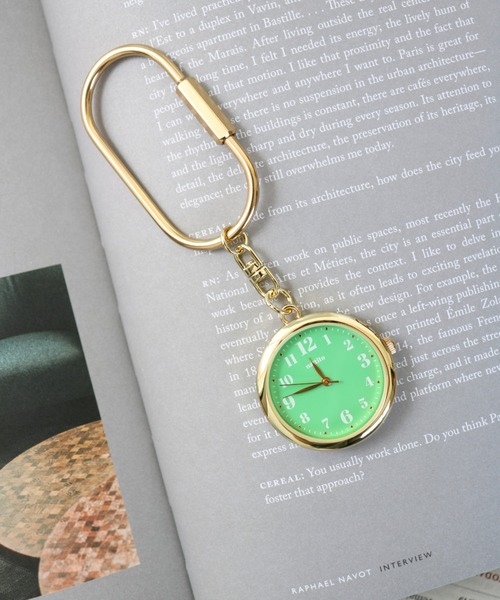 nattito(ナティート)の「〈nattito/ナティート〉Carabiner Watch/カラビナ ウォッチ クルカラ ST309(アナログ腕時計・レディース・ホワイト/グリーン/ブラック・35)」の5枚目の写真