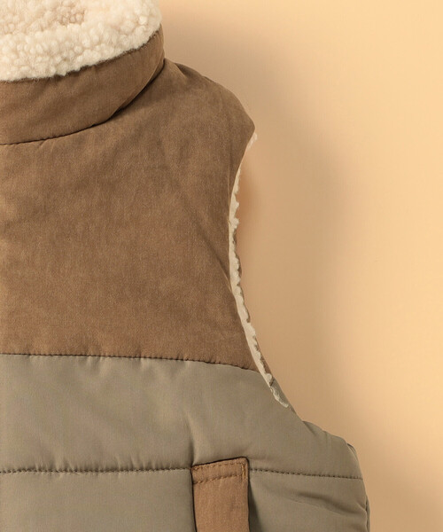 COMME CA ISM（コムサイズム）の「【リバーシブル】中綿ベスト(ベビーサイズ)（ベスト・キッズ・キャメル/ブラック・80-90cm）」の9枚目の写真