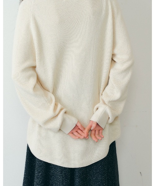 THE SHINZONE（ザ　シンゾーン）の「THE SHINZONE OC/CA WAFFLE PULLOVER KNIT 25AMSNI06（ニット/セーター・レディース・オフホワイト/カーキ/ブラック・FREE）」の5枚目の写真