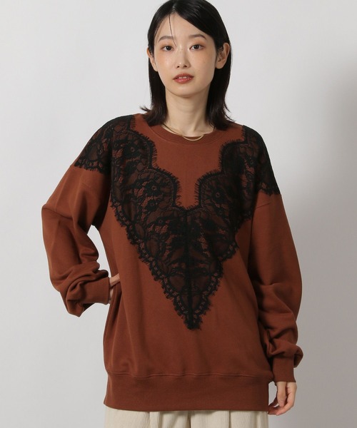 LAKOLE（ラコレ）の「レースドッキングスウェット / 605433（スウェット・レディース・バーガンディー/オートミール/チャコール・FREE）」の3枚目の写真