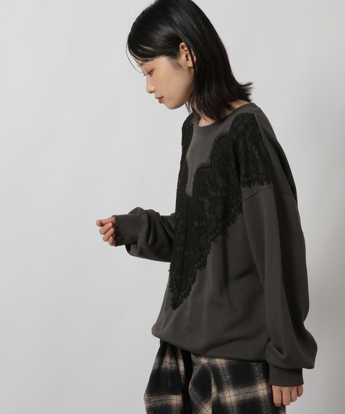 LAKOLE（ラコレ）の「レースドッキングスウェット / 605433（スウェット・レディース・バーガンディー/オートミール/チャコール・FREE）」の7枚目の写真