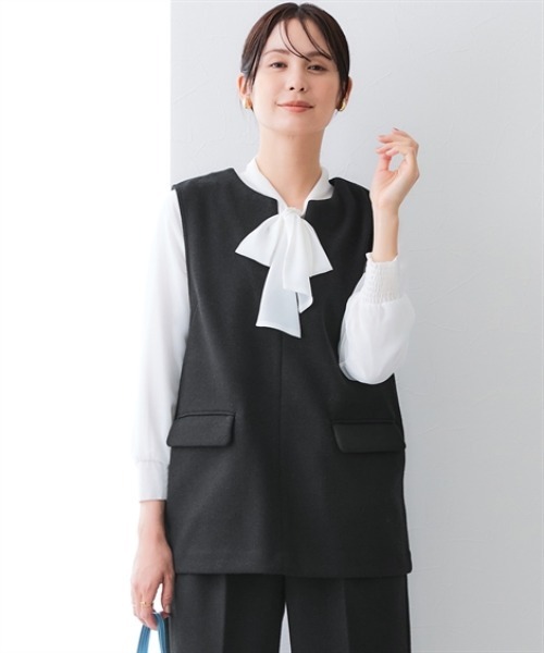 7days Life Styling(セブンデイズライフスタイリング)の「ウール調ふんわりジャージーキーネックベスト(しわになりにくい・ウォッシャブル)(セットアップ対応)<大きいサイズ有>(ベスト・レディース・チャコールグレー/ブラック・S/M/L/LL/3L/4L/5L/6L)」の2枚目の写真