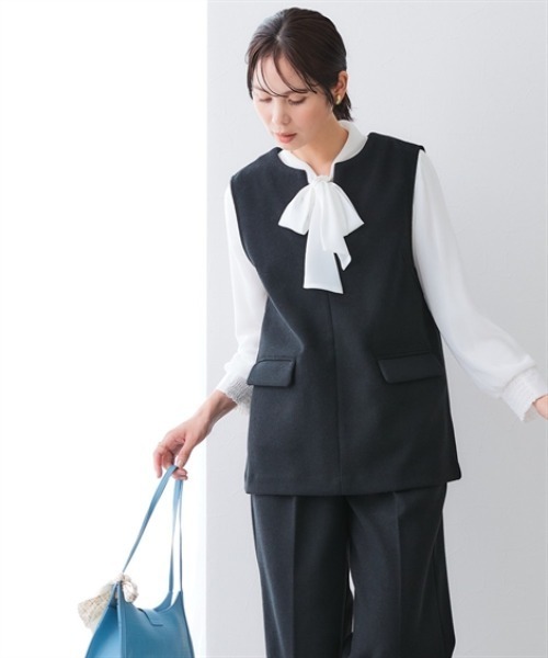 7days Life Styling(セブンデイズライフスタイリング)の「ウール調ふんわりジャージーキーネックベスト(しわになりにくい・ウォッシャブル)(セットアップ対応)<大きいサイズ有>(ベスト・レディース・チャコールグレー/ブラック・S/M/L/LL/3L/4L/5L/6L)」の7枚目の写真