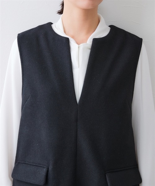 7days Life Styling(セブンデイズライフスタイリング)の「ウール調ふんわりジャージーキーネックベスト(しわになりにくい・ウォッシャブル)(セットアップ対応)<大きいサイズ有>(ベスト・レディース・チャコールグレー/ブラック・S/M/L/LL/3L/4L/5L/6L)」の12枚目の写真