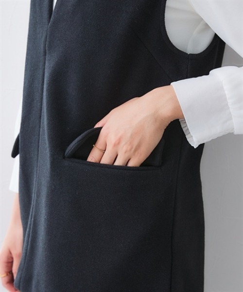 7days Life Styling(セブンデイズライフスタイリング)の「ウール調ふんわりジャージーキーネックベスト(しわになりにくい・ウォッシャブル)(セットアップ対応)<大きいサイズ有>(ベスト・レディース・チャコールグレー/ブラック・S/M/L/LL/3L/4L/5L/6L)」の13枚目の写真