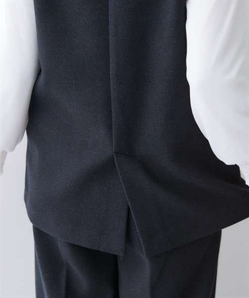 7days Life Styling(セブンデイズライフスタイリング)の「ウール調ふんわりジャージーキーネックベスト(しわになりにくい・ウォッシャブル)(セットアップ対応)<大きいサイズ有>(ベスト・レディース・チャコールグレー/ブラック・S/M/L/LL/3L/4L/5L/6L)」の14枚目の写真