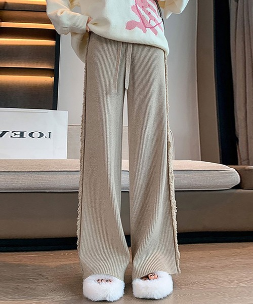 Asterellivi(アステレリビ)の「サイド フリンジ リブニット パンツ(その他パンツ・レディース・ブラック/モカ/ホワイト・FREE)」の3枚目の写真