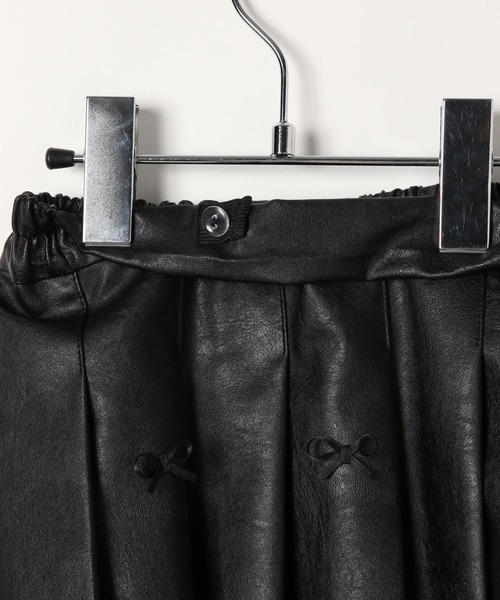 repipi armario（レピピ アルマリオ）の「【10C REPIPI】フェイクレザーリボンスカート（スカート・キッズ・ブラック・130/120/110）」の16枚目の写真