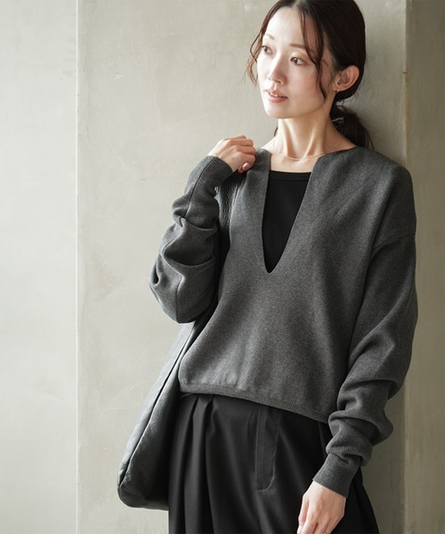 SOLAMONAT(ソラモナ)の「ウエハースニット スリットネックプルオーバー(ニット/セーター・レディース・ブラック/杢グレー/チャコールグレー・FREE)」の2枚目の写真