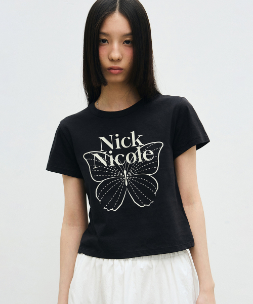 NICK&NICOLE(ニックアンドニコール)の「BUTTERFLY SIGNATURE CROP TOP_BLACK CREAM(Tシャツ/カットソー・レディース・その他・FREE)」の1枚目の写真