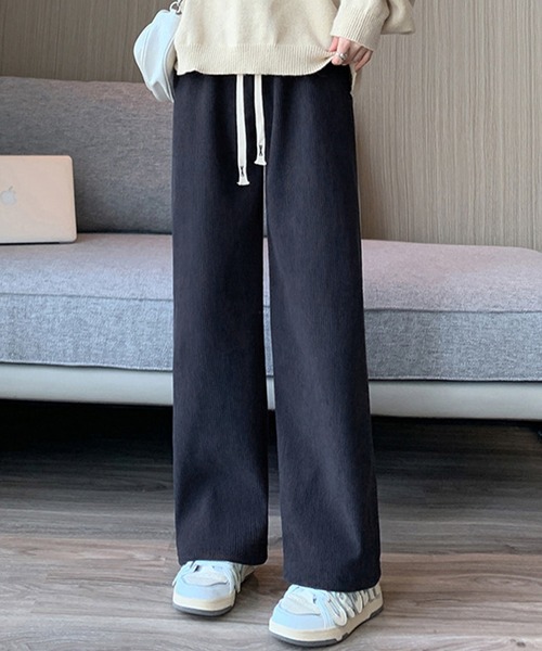 DAY CLOSET（デイ クローゼット）の「【裏起毛/大きいサイズ有/ゴム入り/調節紐付き】冬もぽかぽか。コーデュロイイージーワイドパンツ レディース（その他パンツ・レディース・ダークグレー/ブラウン/ブラック/アイボリー・L/M/XL/S）」の3枚目の写真