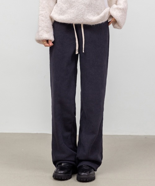 DAY CLOSET（デイ クローゼット）の「【裏起毛/大きいサイズ有/ゴム入り/調節紐付き】冬もぽかぽか。コーデュロイイージーワイドパンツ レディース（その他パンツ・レディース・ダークグレー/ブラウン/ブラック/アイボリー・L/M/XL/S）」の22枚目の写真