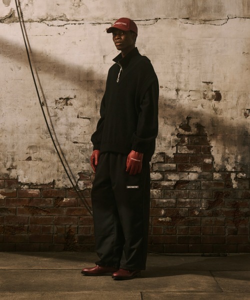 COOTIE PRODUCTIONS（クーティープロダクションズ）の「Polyester Twill Wide Training Pants（その他パンツ・メンズ・ブラック・MEDIUM/LARGE/SMALL）」の2枚目の写真