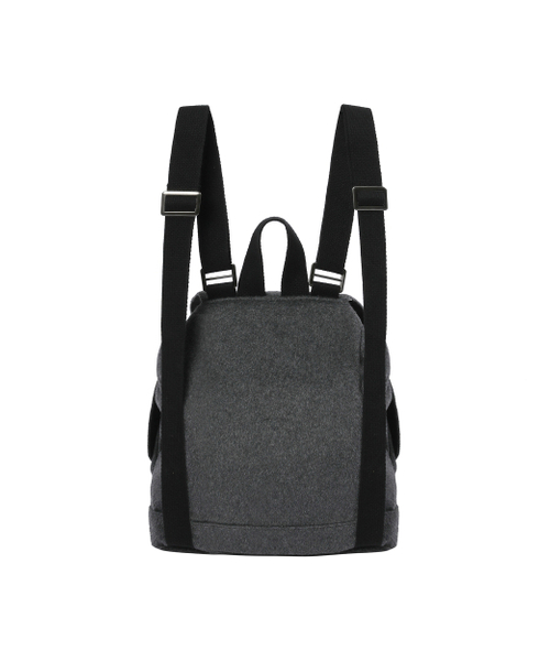 Miseki SEOUL(ミセキソウル)の「Toggle wool backpack DARK GREY(バックパック/リュック・レディース・その他・OS)」の5枚目の写真
