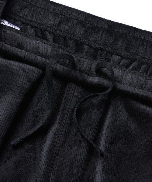 MUSINSA STANDARD WOMAN（ムシンサスタンダードウーマン）の「ウィメンズベルベットコーデュロイラウンジパンツ[ブラック]（スウェットパンツ・レディース・その他・SMALL/MEDIUM/LARGE/X-SMALL）」の4枚目の写真