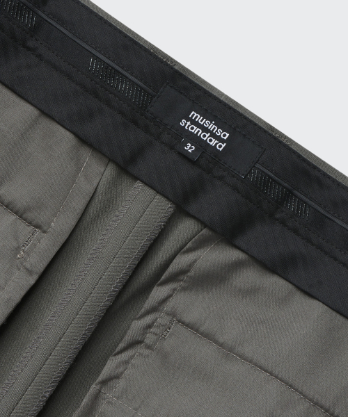 MUSINSA STANDARD（ムシンサスタンダード）の「ワイドヒドゥンバンディングスラックス[ライトカーキ]（スラックス・メンズ・その他・33/26/27/28/29/42/36/34/32/30/31/40/38）」の7枚目の写真