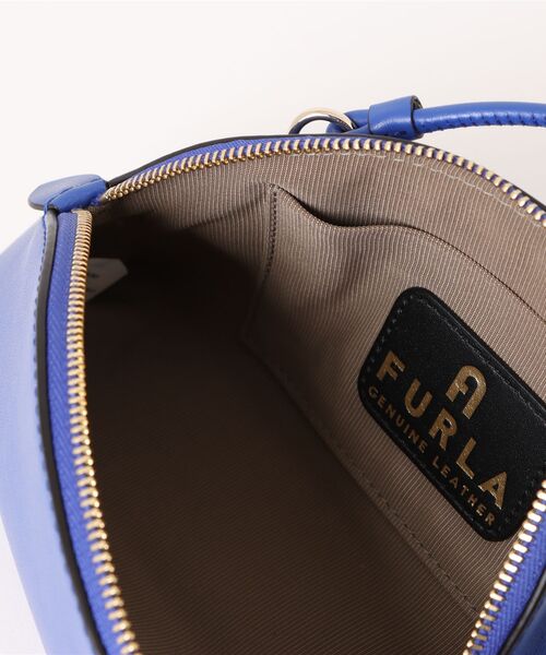 FURLA（フルラ）の「フルラ カメリア ミニクロスボディバッグ（ハンドバッグ・レディース・ロイヤルブルー/ブラック/ベビーピンク・ONE SIZE）」の20枚目の写真