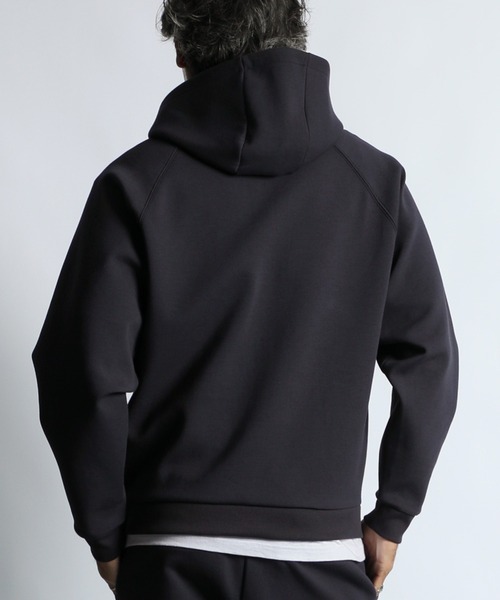 The DUFFER of ST.GEORGE（ザダファーオブセントジョージ）の「〔BLACK LABEL〕"SORONA" HENLEY PO PARKA：セットアップ ダンボールニット ヘンリーネック パーカー（パーカー・メンズ・ライトグレー/グレー/ブラック・MEDIUM/SMALL/X-LARGE/LARGE）」の11枚目の写真